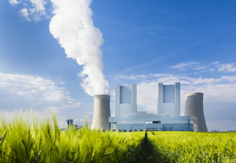 Ekspert: Elektrownia atomowa kosztowna i czasochłonna
